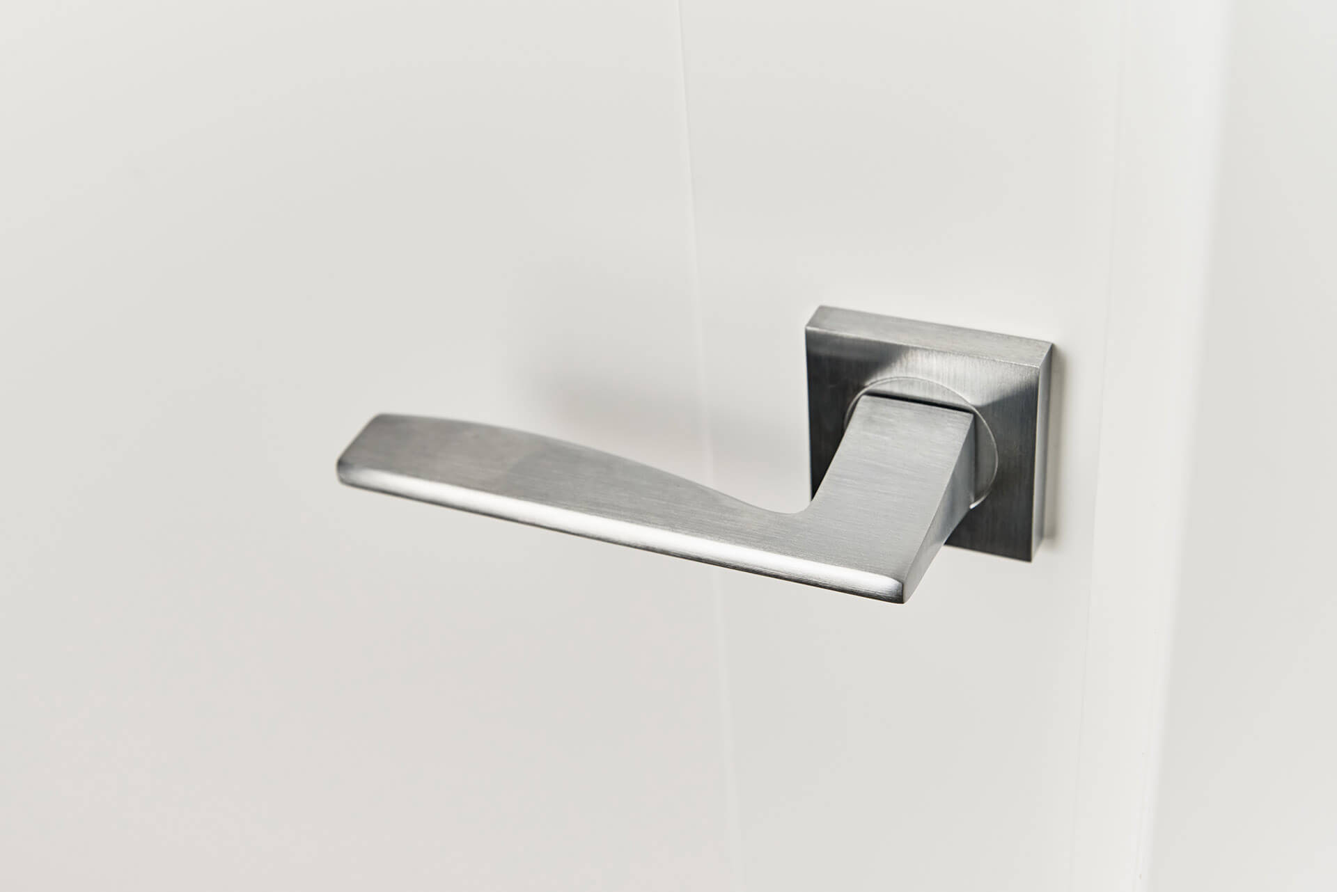 Commercial Door Handles Installation